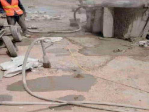 大名水泥混凝土路面板底注浆技术 路面脱空注浆整治方案